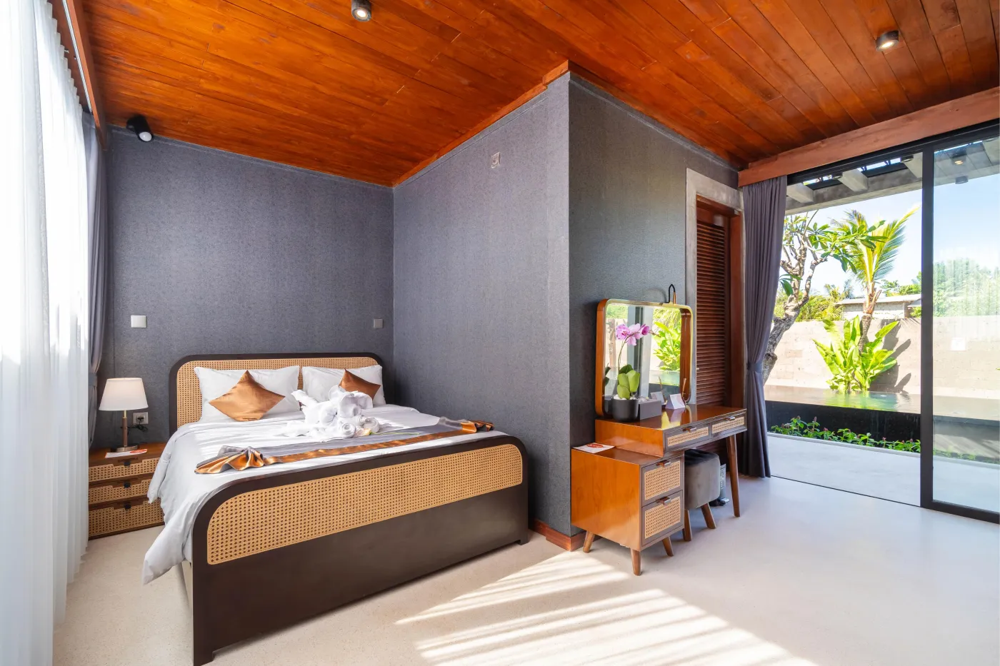 Melasti Beach Villa - photo 1.2