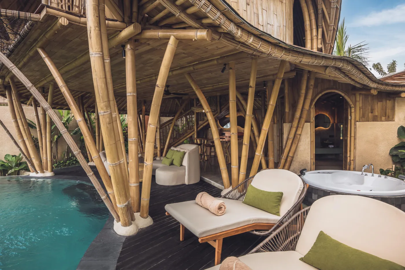 EQUIPOISE - Luxury Eco Bamboo Resort in Ubud - photo 2.5