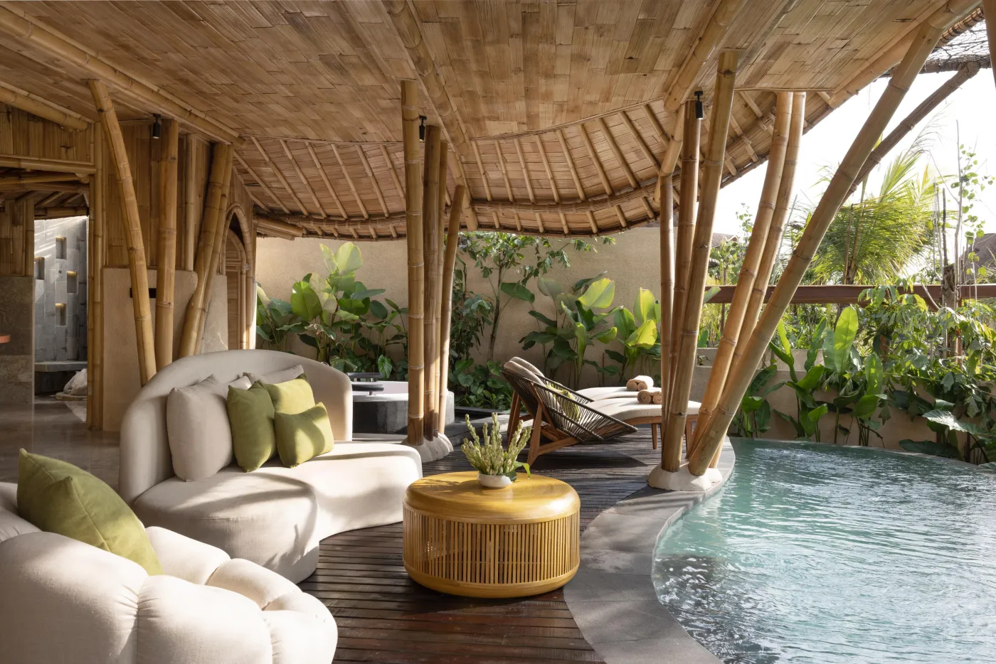 EQUIPOISE - Luxury Eco Bamboo Resort in Ubud - photo 2.1