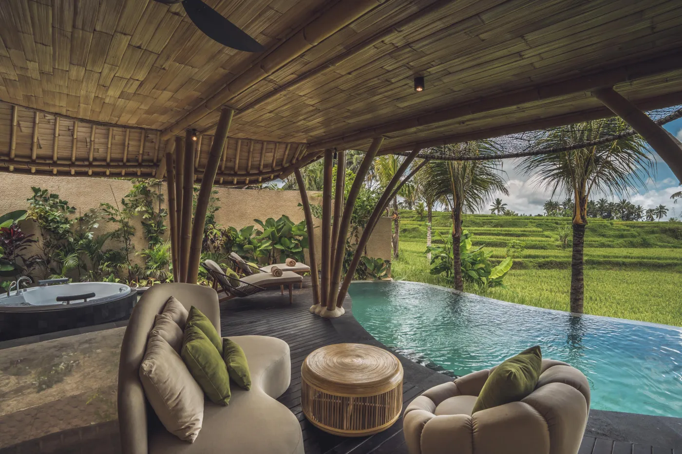 EQUIPOISE - Luxury Eco Bamboo Resort in Ubud Rice field View - photo 1.4