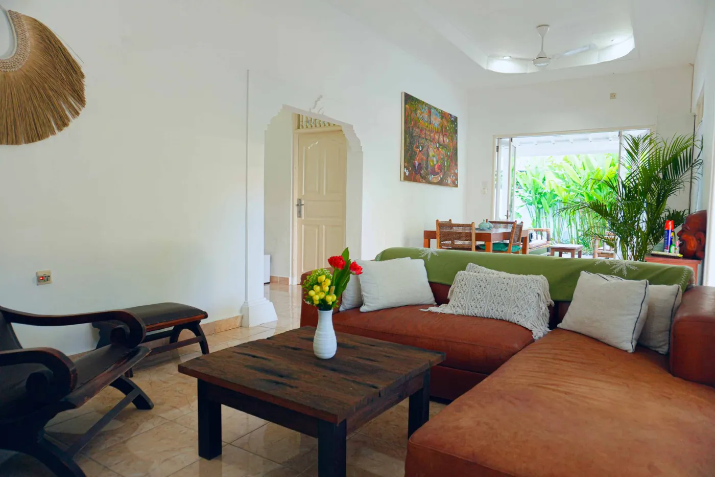 The White House Villa Taeyvela Seminyak