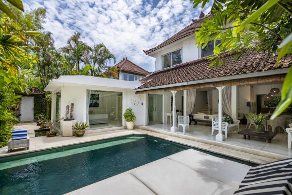 Villas in seminyak HRSM0008 - 1